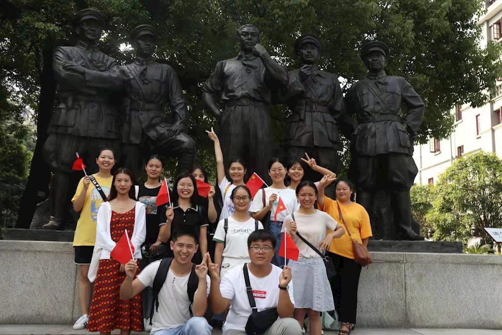 d092d6d505aa433ebe3ebe260381c1df.jpg