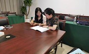 马克思主义学院举行“金师”“金课”“金果”及团队培育项目合同签订仪式