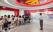 我院组织新生开展“场馆里的党课”