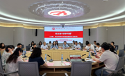 校党委组织部统战部党支部与马克思主义学院“知行”研究生党支部联合开展主题党日活动